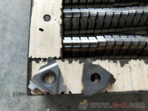 刀片濕式噴砂機四川硬質合金刀具噴砂機